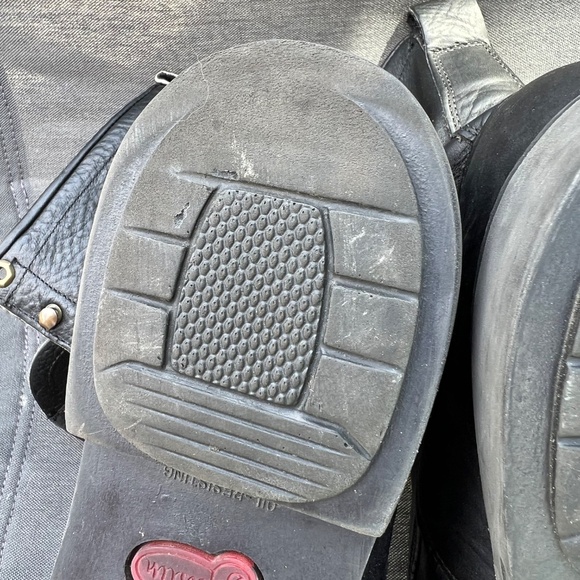 JUSTIN STEEL TOE LEATHER WORK BOOTS. THSES  ARE AMERICAN MADE - Picture 7 of 11